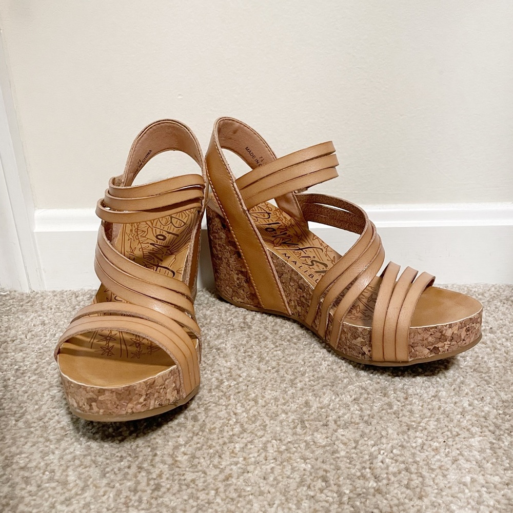Corky Wedges, size 7.5